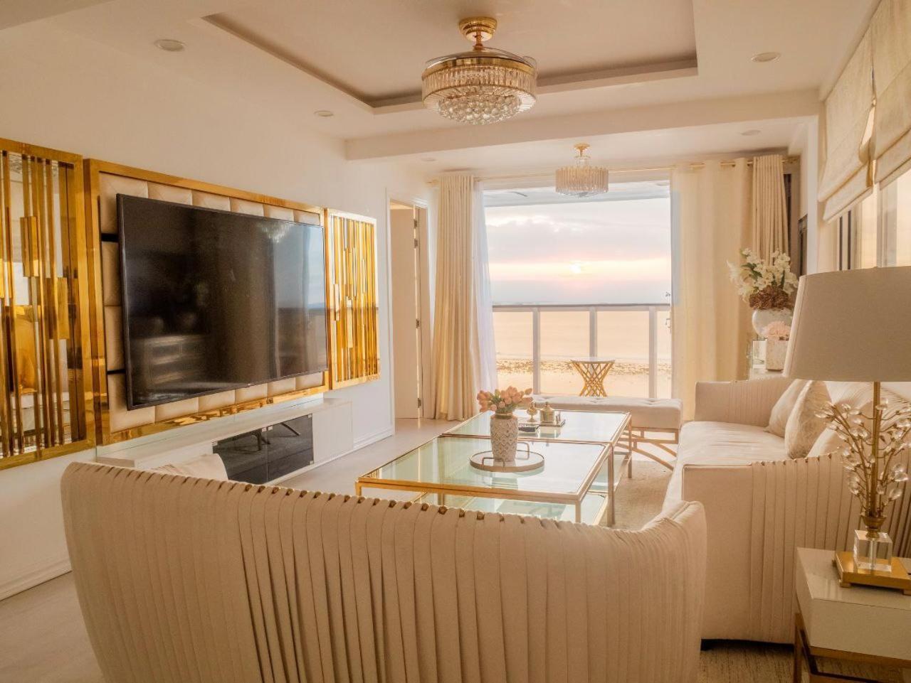 Beachfront Seaview Apartment Malé Dış mekan fotoğraf